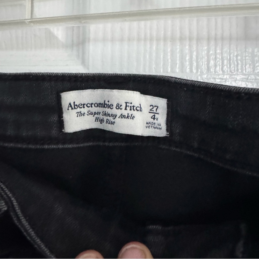 Abercrombie & Fitch Black Distressed Skinny Jeans - size 27 - Picture 4 of 4
